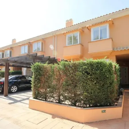 Luxury Townhouse, 3 Bedrooms, 160m2, Pool