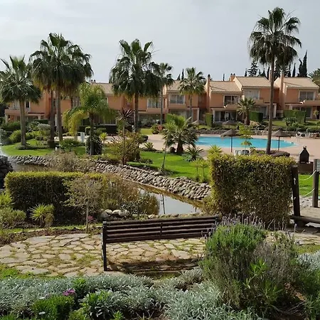 Luxury Townhouse, 3 Bedrooms, 160m2, Pool *