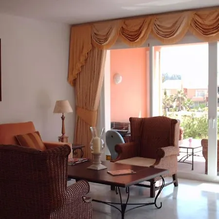 Luxury Townhouse, 3 Bedrooms, 160m2, Pool Сasa de vacaciones Estepona